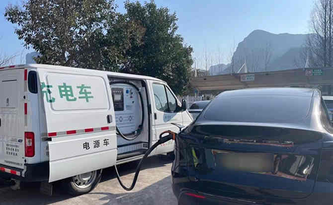 郁南汽车搭电